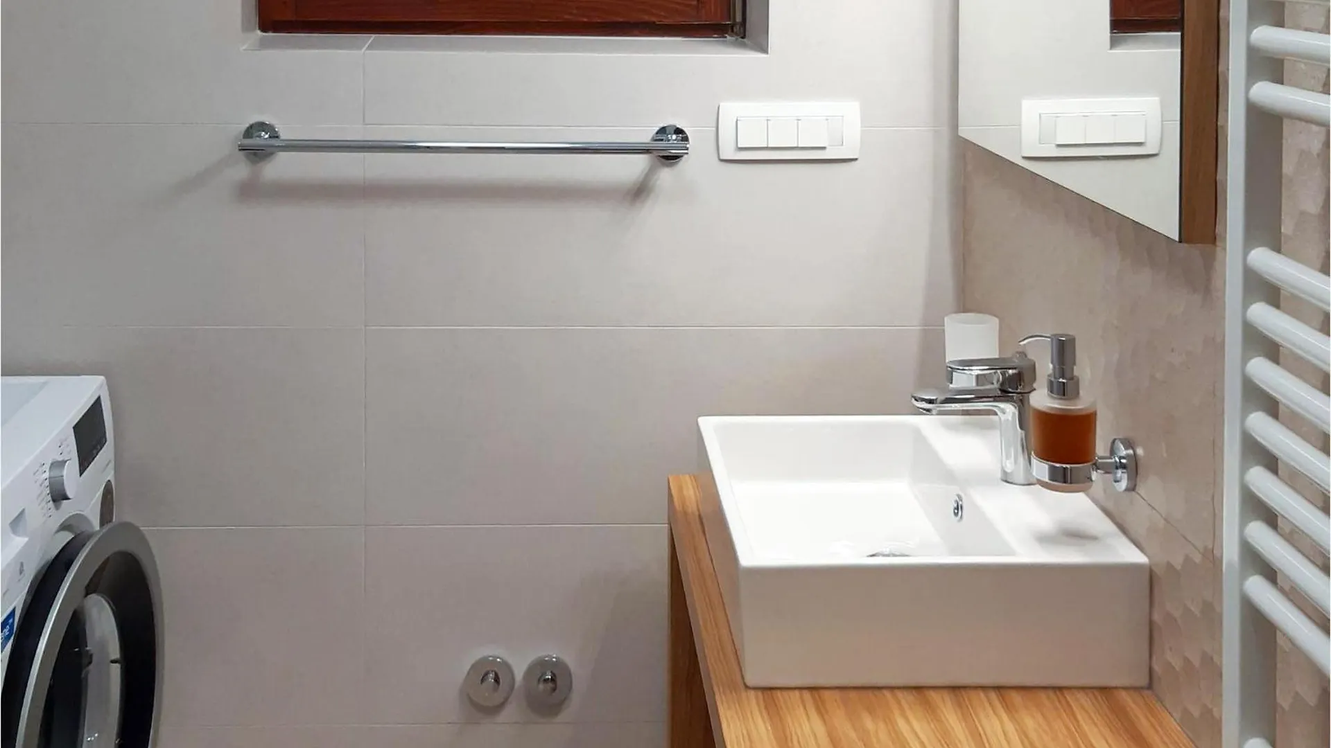 Cozy Apartment In Malinska With Kitchen 0*,